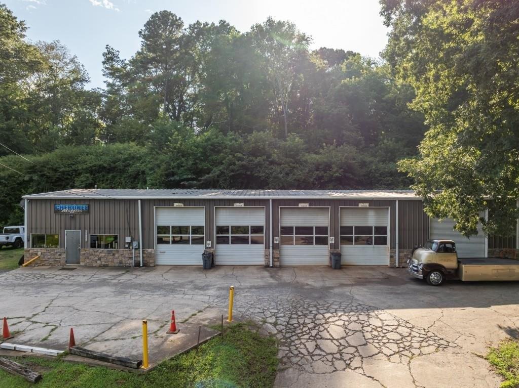 Property Image for 997 Reinhardt College Parkway