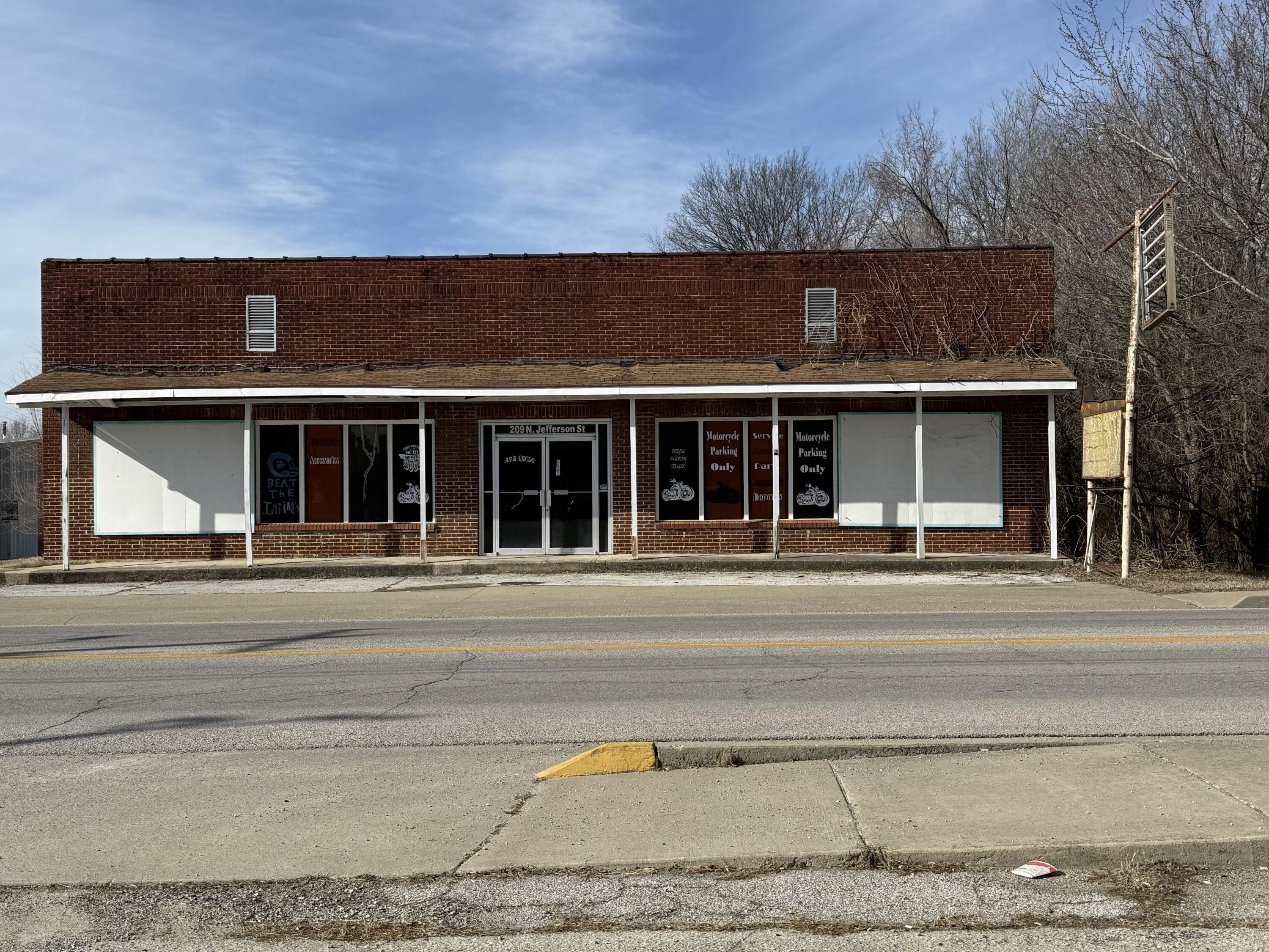 Property Image for 209 N Jefferson Street