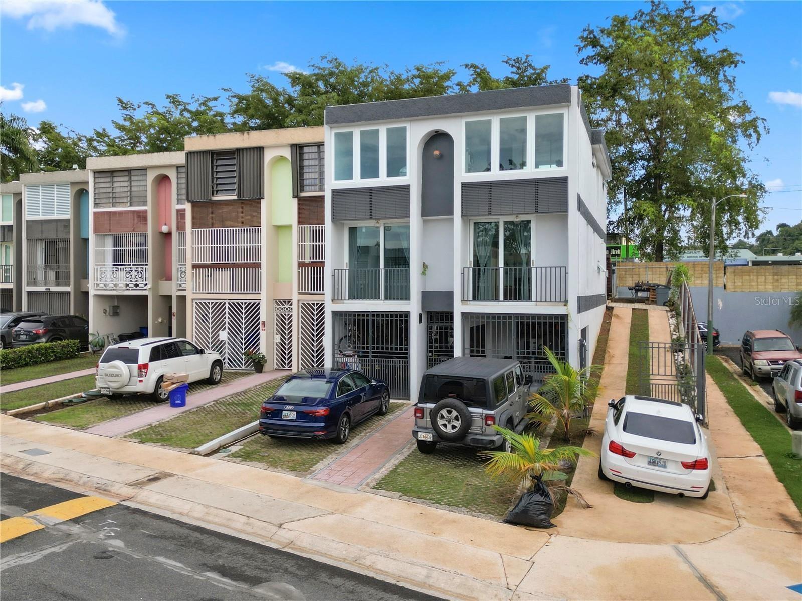 Property Image for 1 Parkville Court Rh6-1