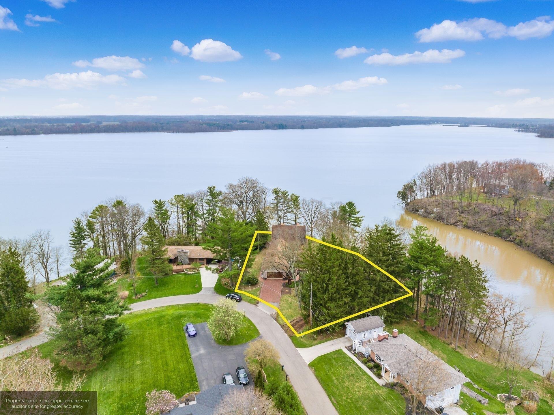 Property Image for 3879 Lakeview Drive