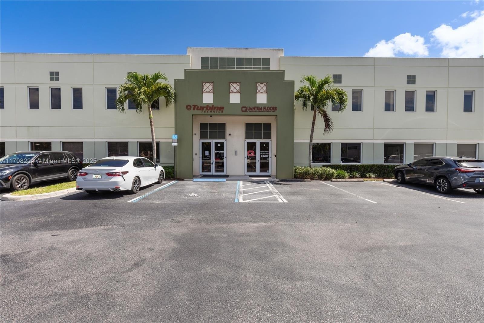 Property Image for 1200 S Rogers Cir 9