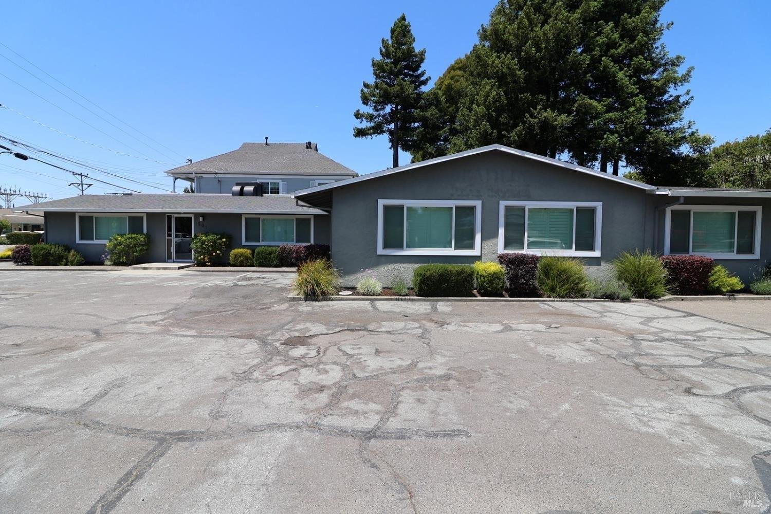 Property Image for 501 E washington Street