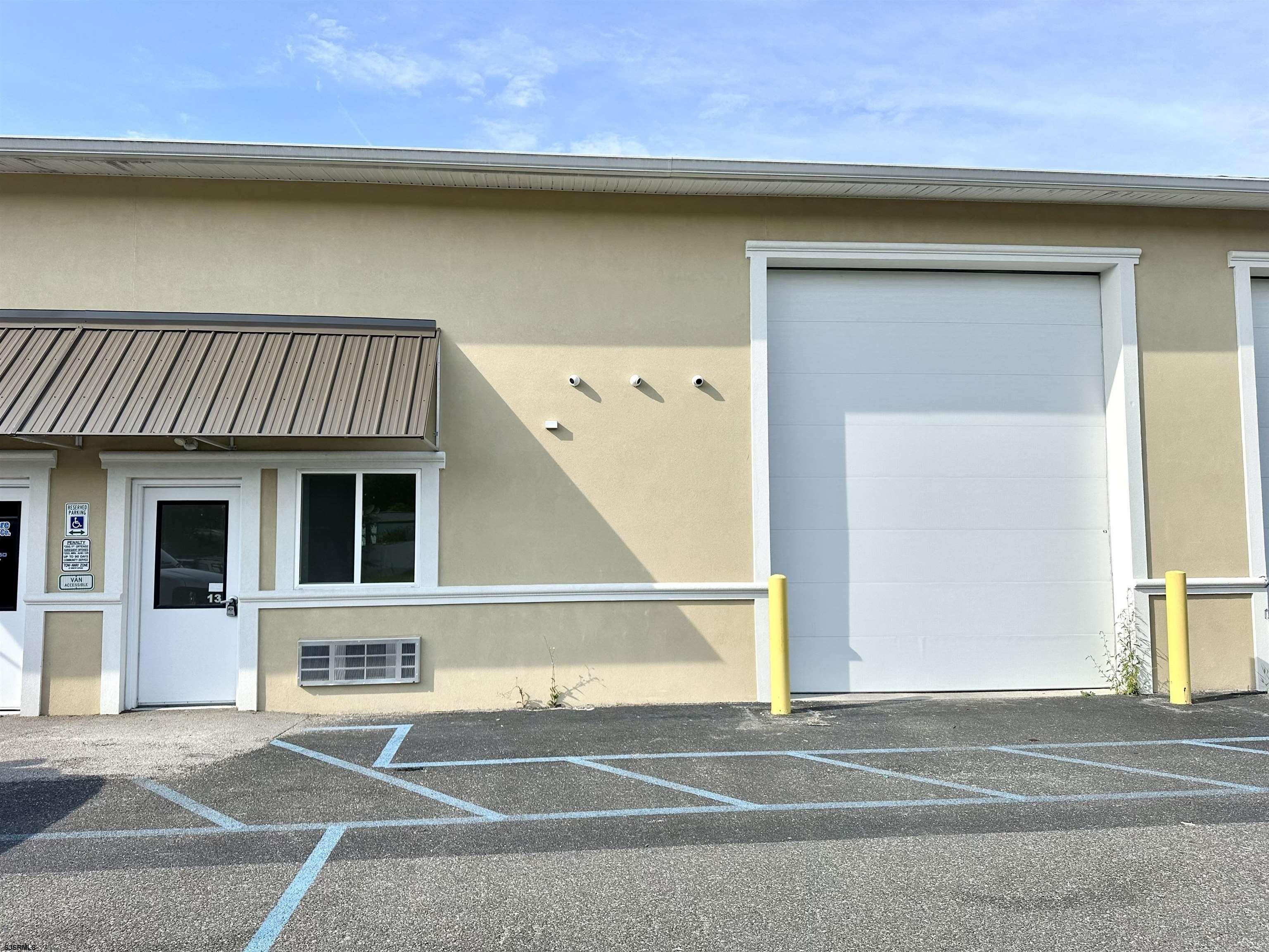 Property Image for 2501 Fernwood Ave Ave