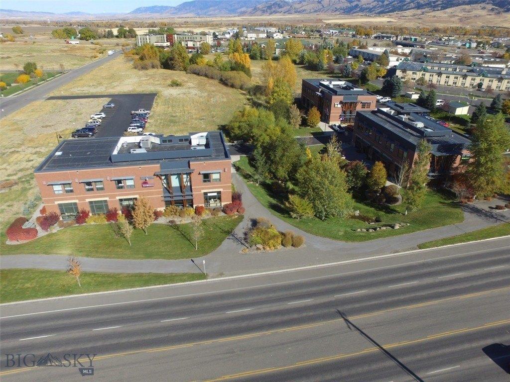Property Image for 1001 W Oak Street 211