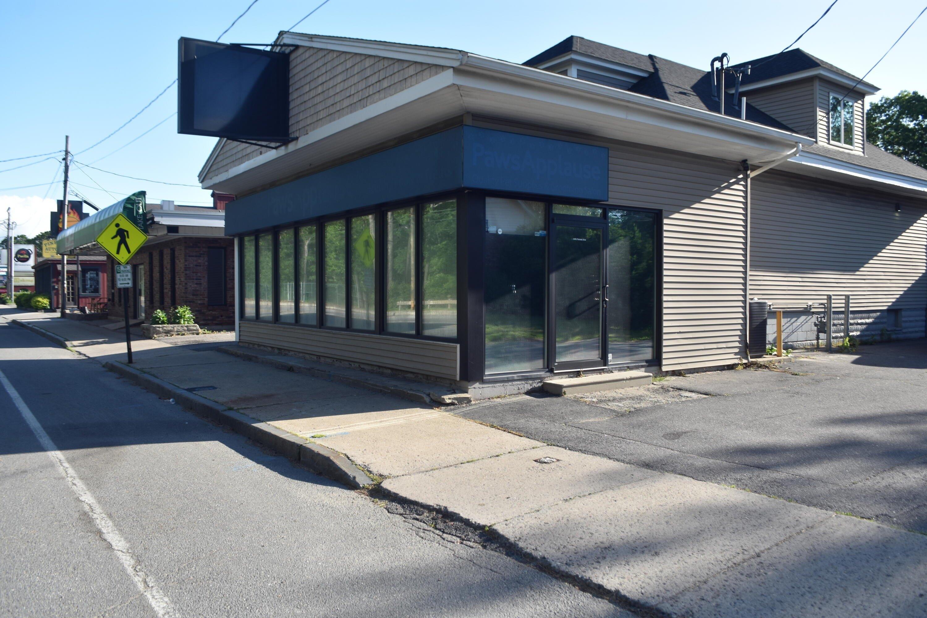 Property Image for 843 Forest Avenue