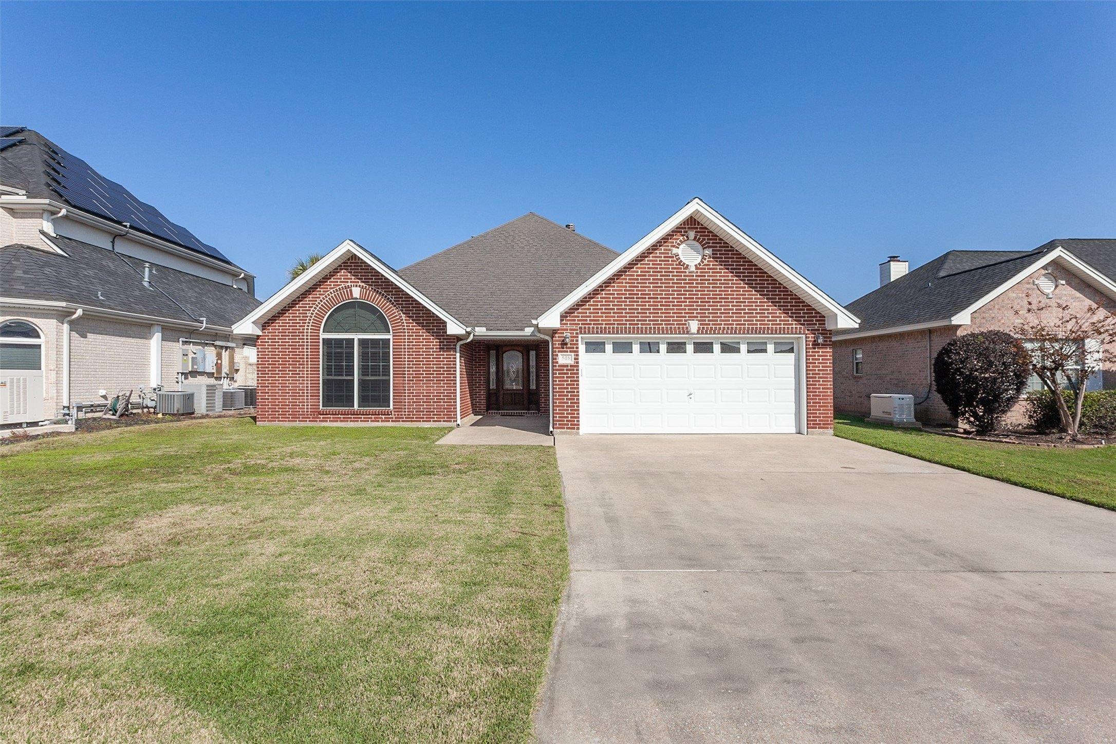 Port Neches Real Estate | Find Houses &amp; Homes for Sale in Port 