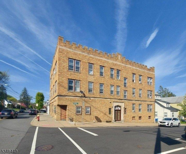 Property Image for 207 Valley Rd