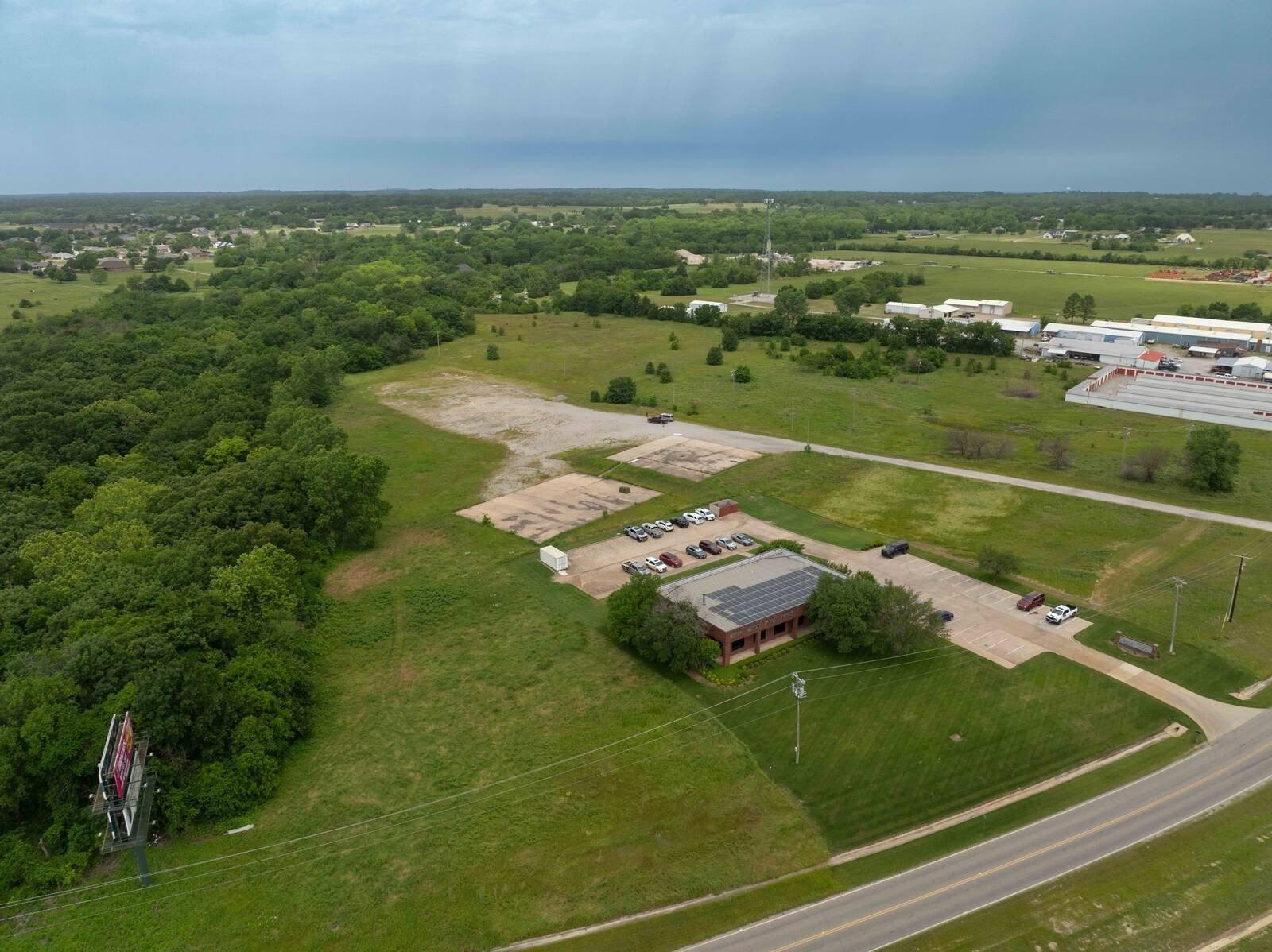 Property Image for 2917 Westside Dr