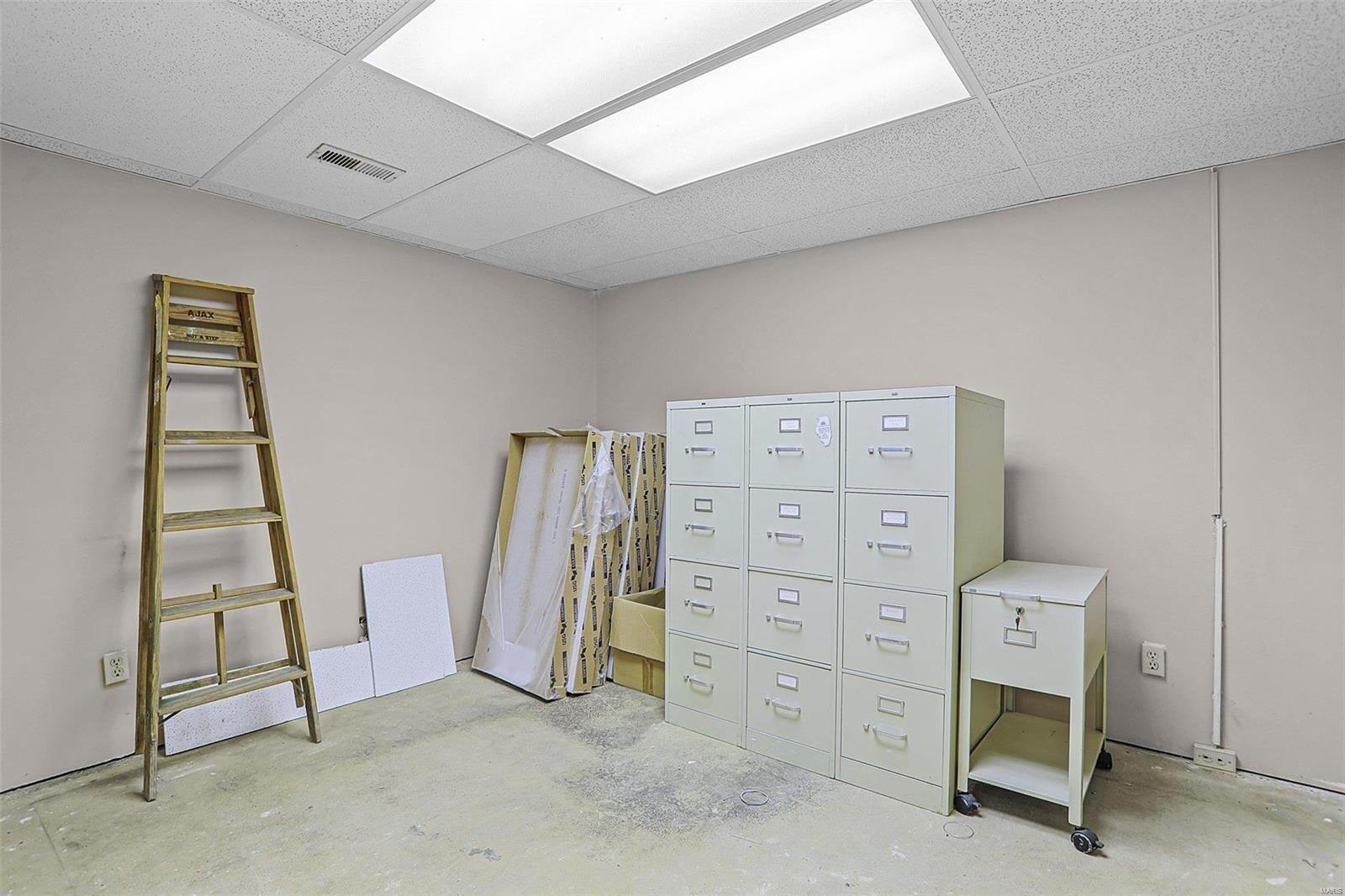 2 Terminal Drive 13, East Alton, IL 62024 - MLS# 24071371 | C21