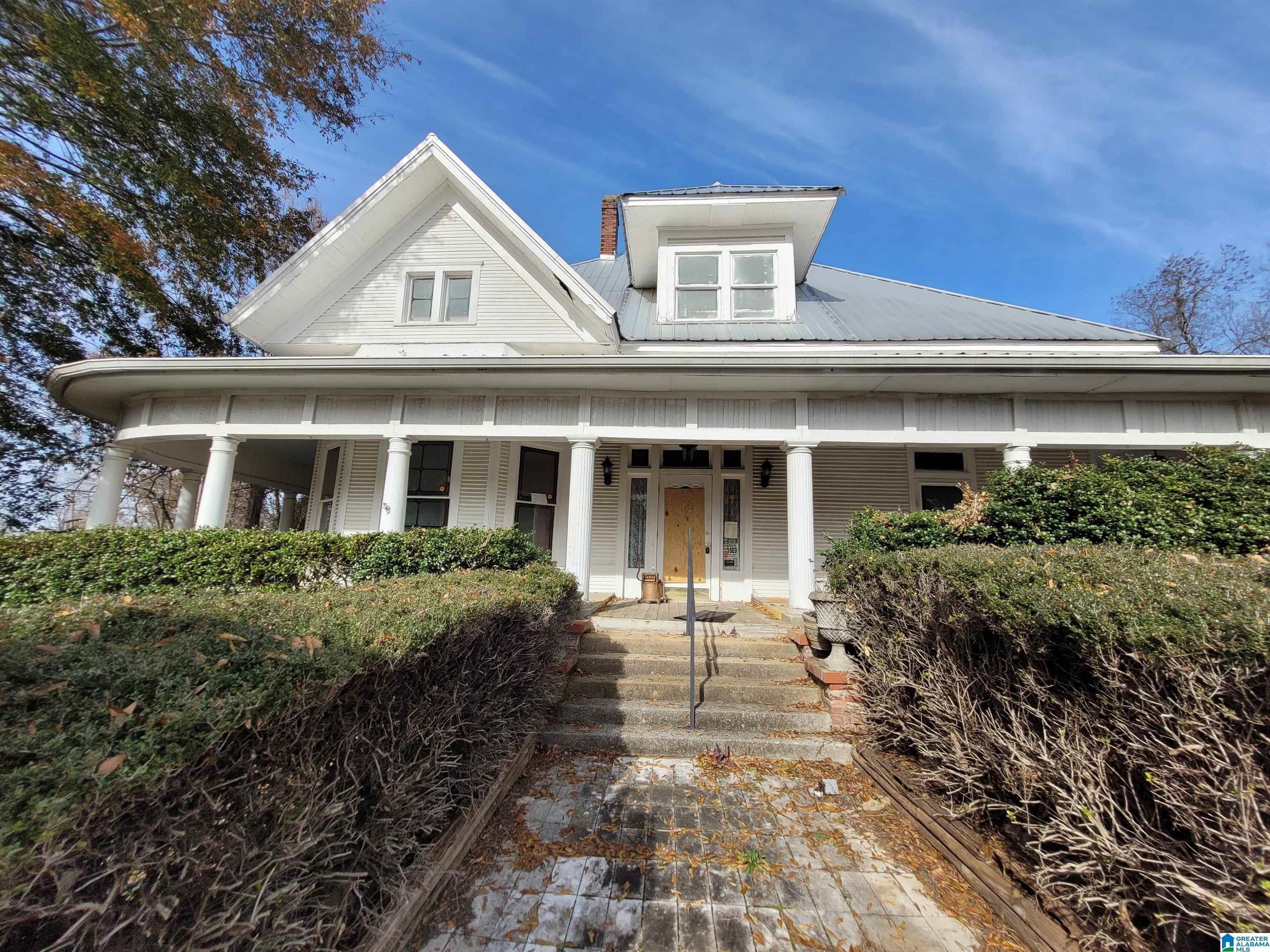 Property Image for 300 E 3rd Street