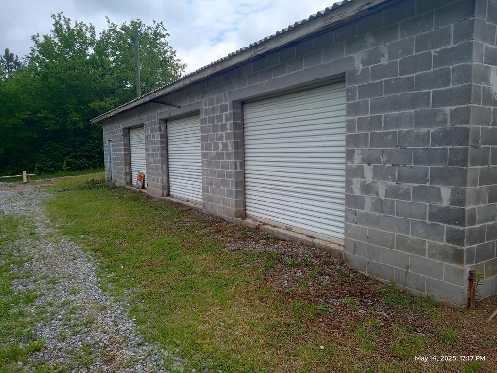 Property Image for 13084 Hwy 225N