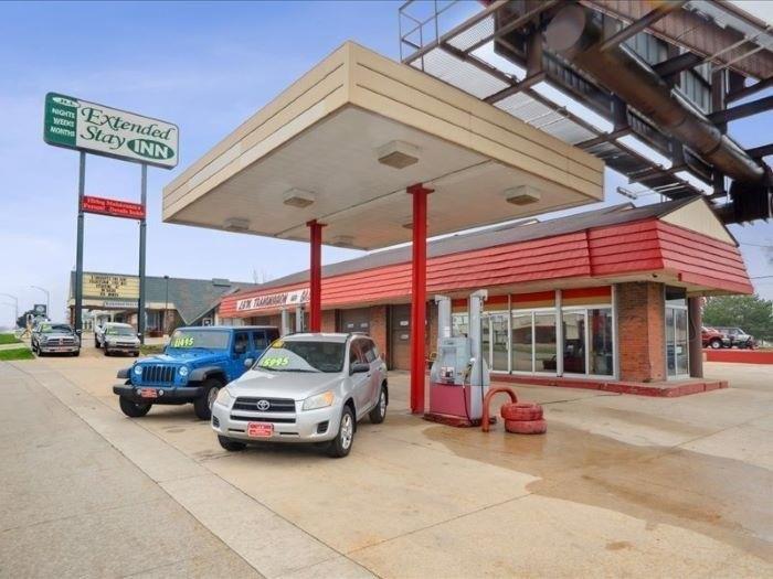 Property Image for 4326 University Ave