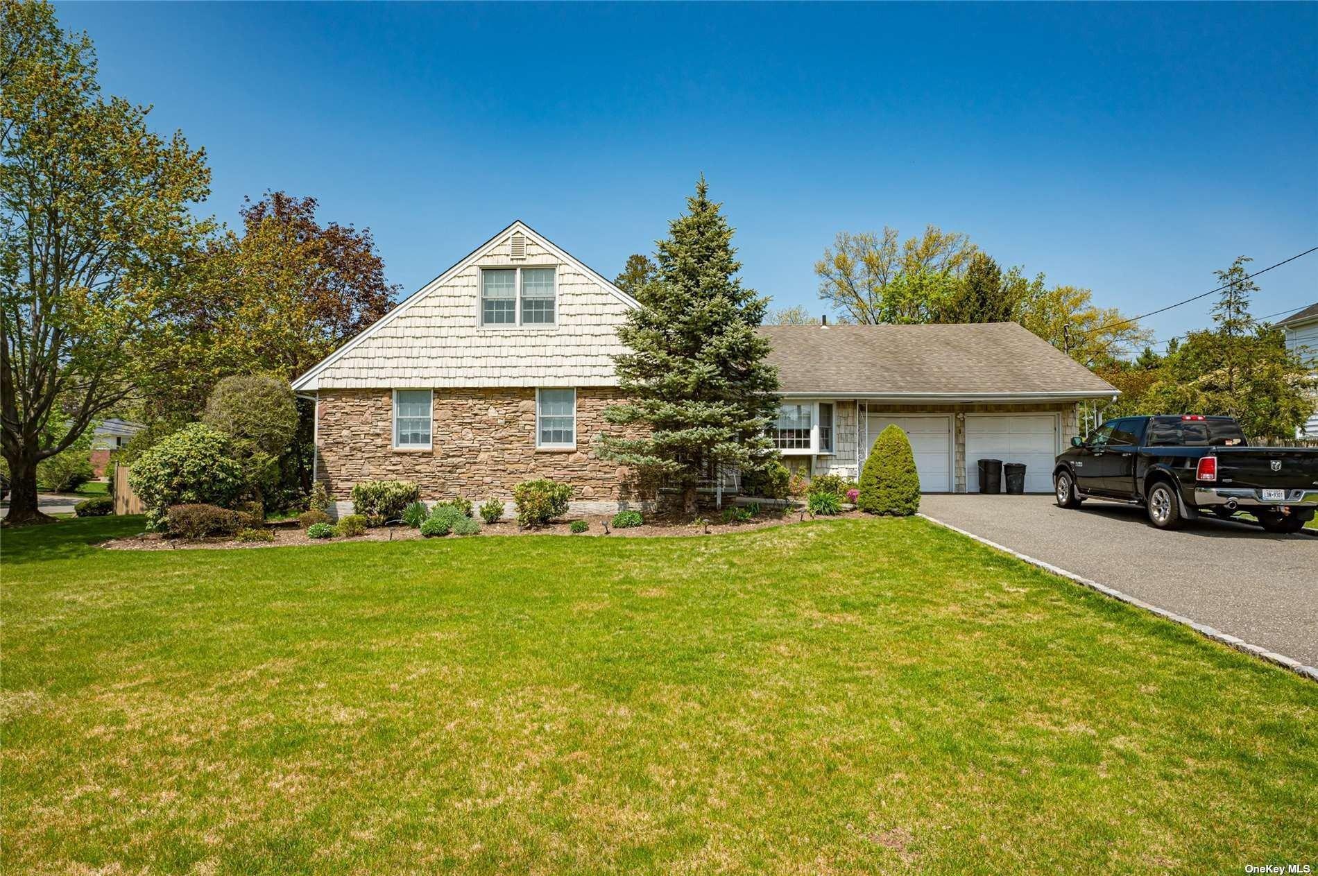 Syosset Real Estate Find Houses & Homes for Sale in Syosset, NY