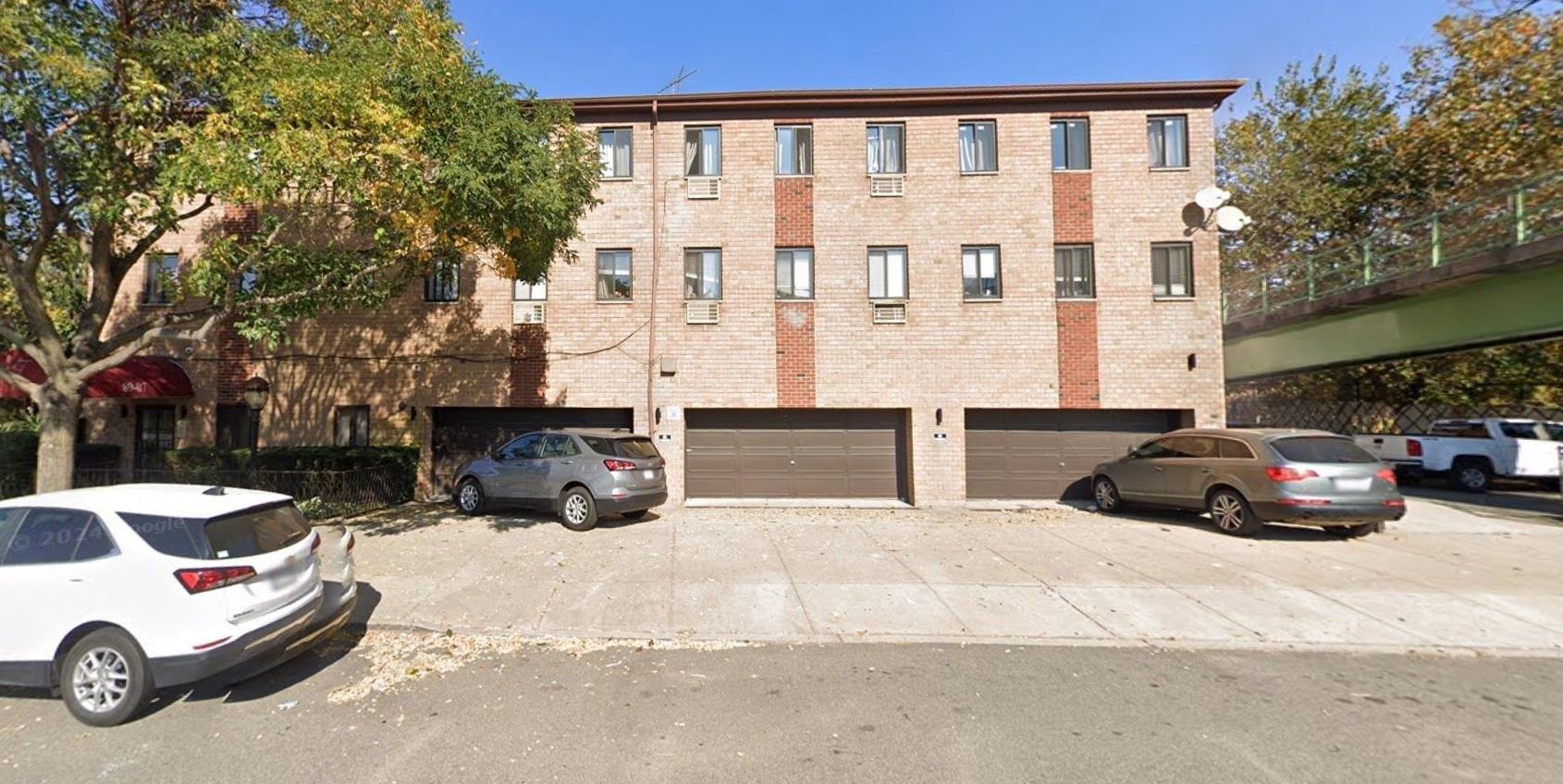 Property Image for 8907 N Conduit Avenue