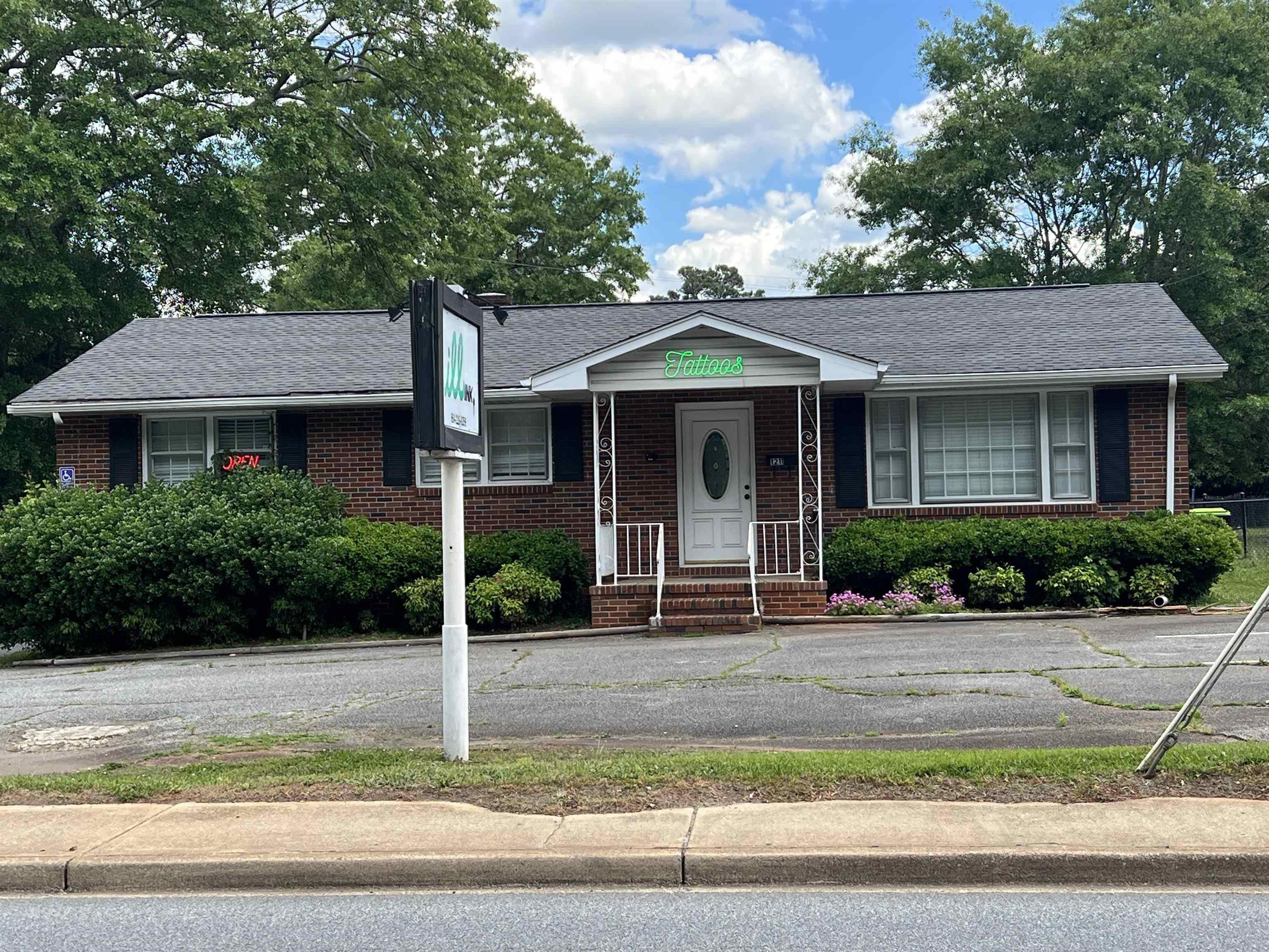 Property Image for 1211 Boiling Springs Road