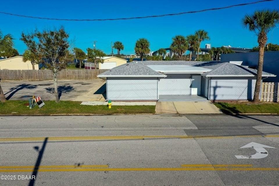 Property Image for 923 N Beach Street