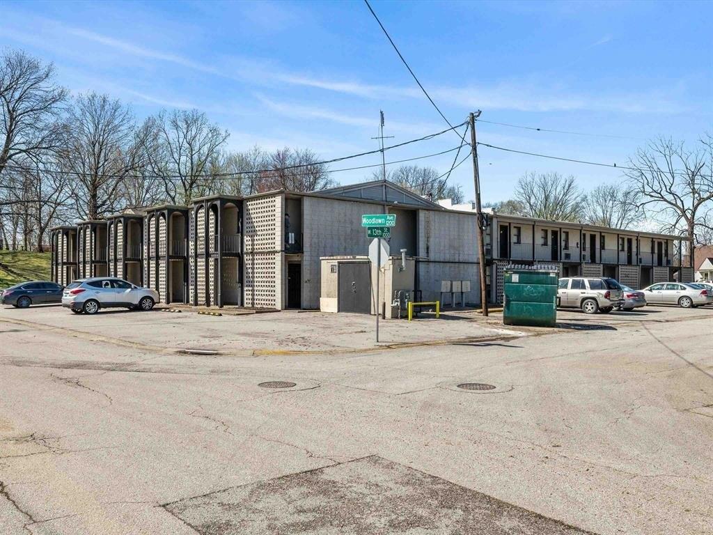 Property Image for 1001 W Parrish Avenue