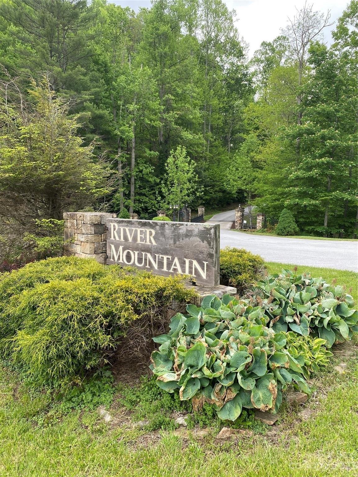 0000 White Pine Cir 2