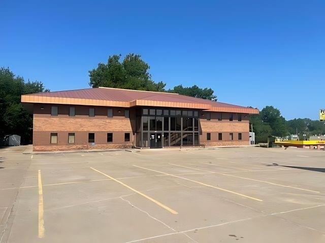 Property Image for 2700 N Belt Highway