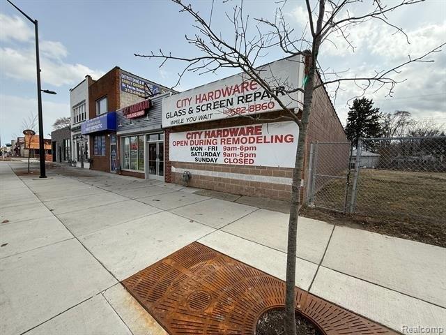 Property Image for 16325 W WARREN Avenue
