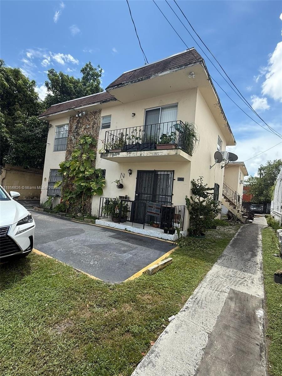 Property Image for 1520 SW 1st St