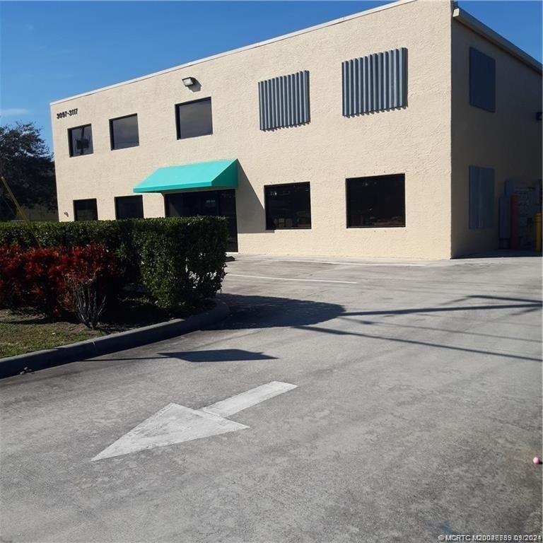 Property Image for 3099 SE Gran Park Way