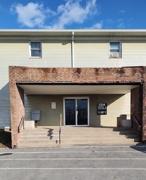Property Image for 2234 S Hamilton Road