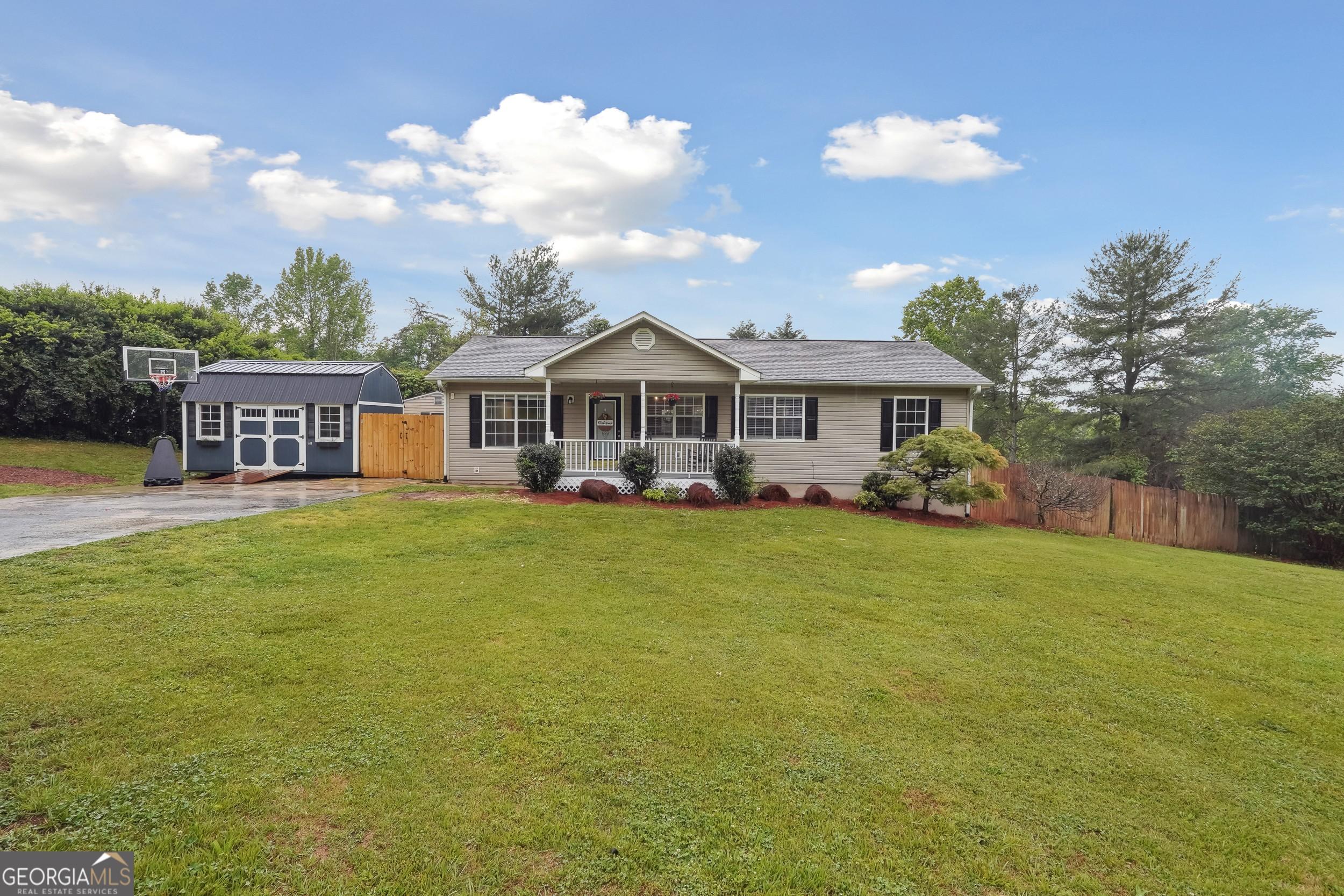Property Image for 90 Dawson Trace