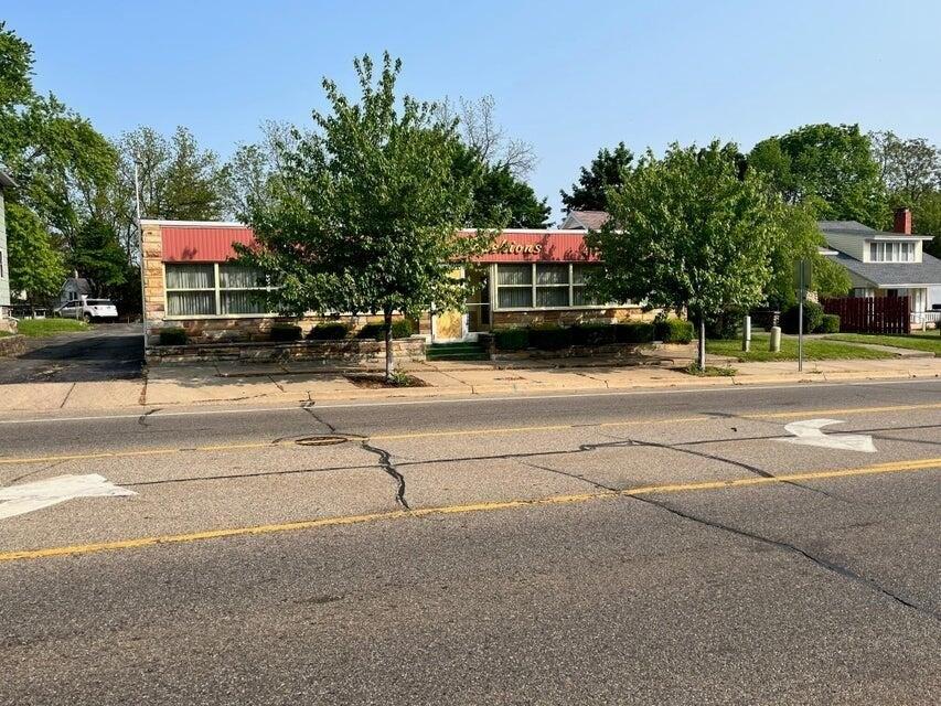 Property Image for 414 Capital Avenue SW