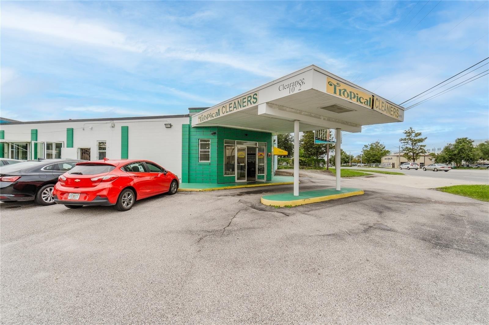 Property Image for 4000 Old Winter Garden Road