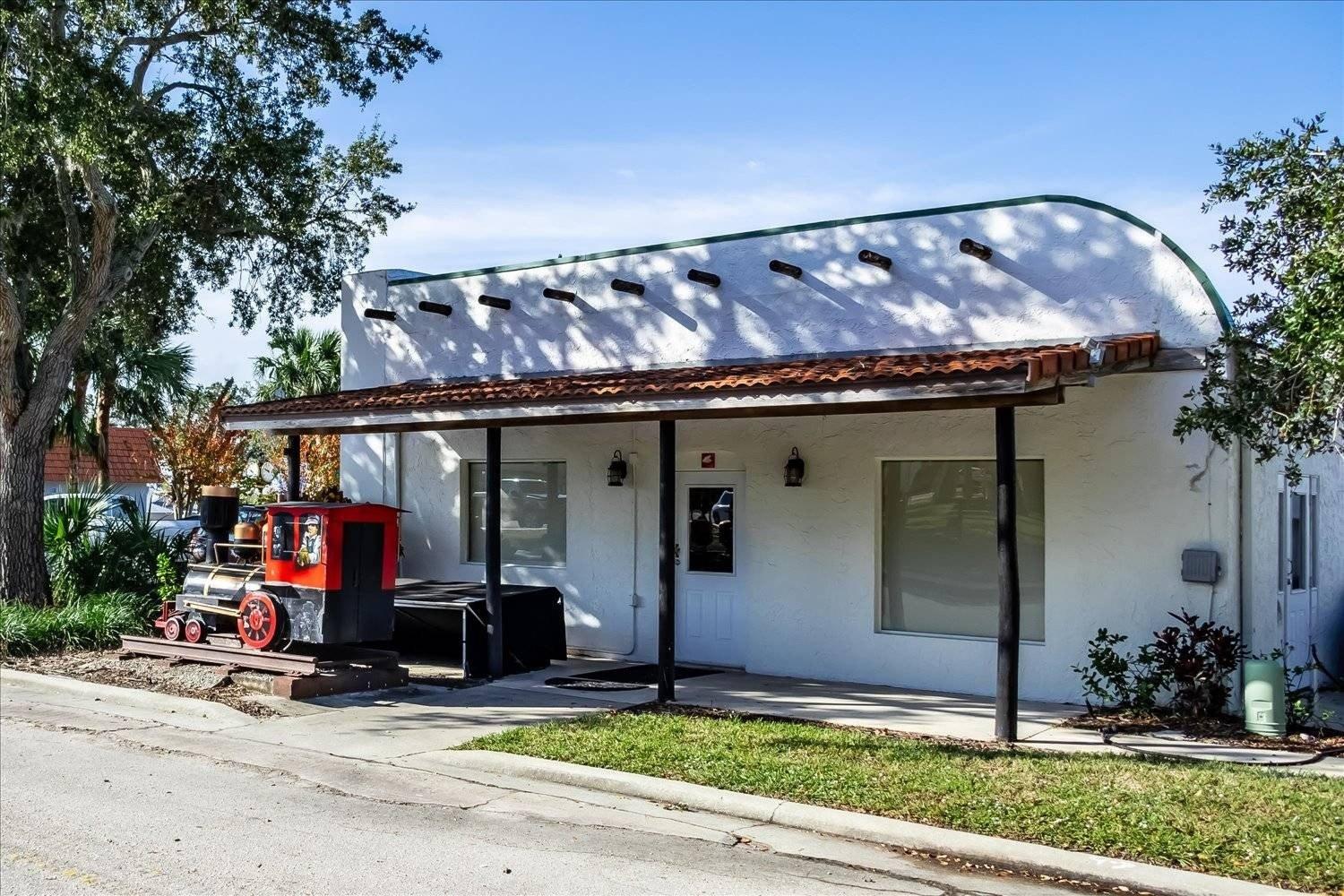 Property Image for 6  N Main Ave Suite B