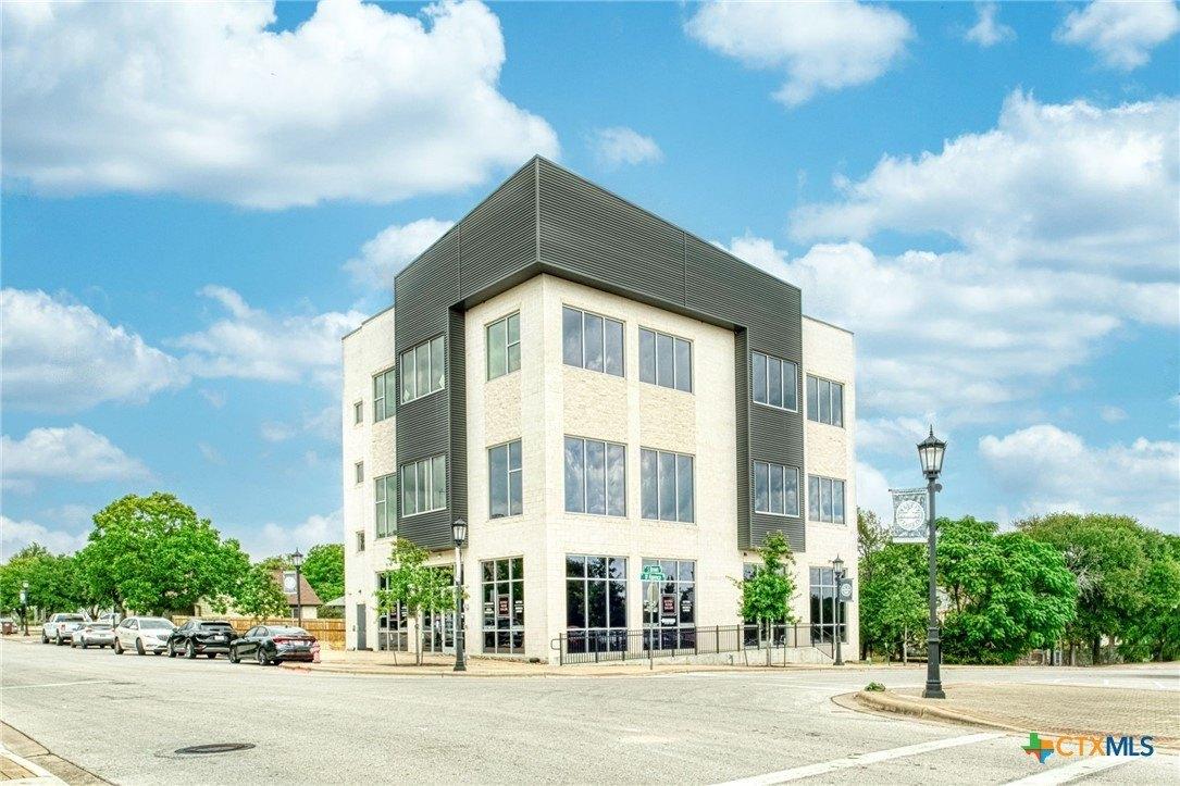 Property Image for 211 S Brown Street 200 & 300
