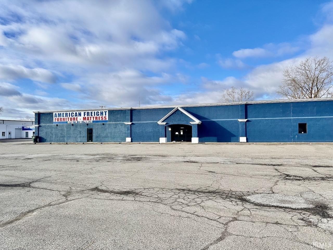 Property Image for 4201 N State Road 3
