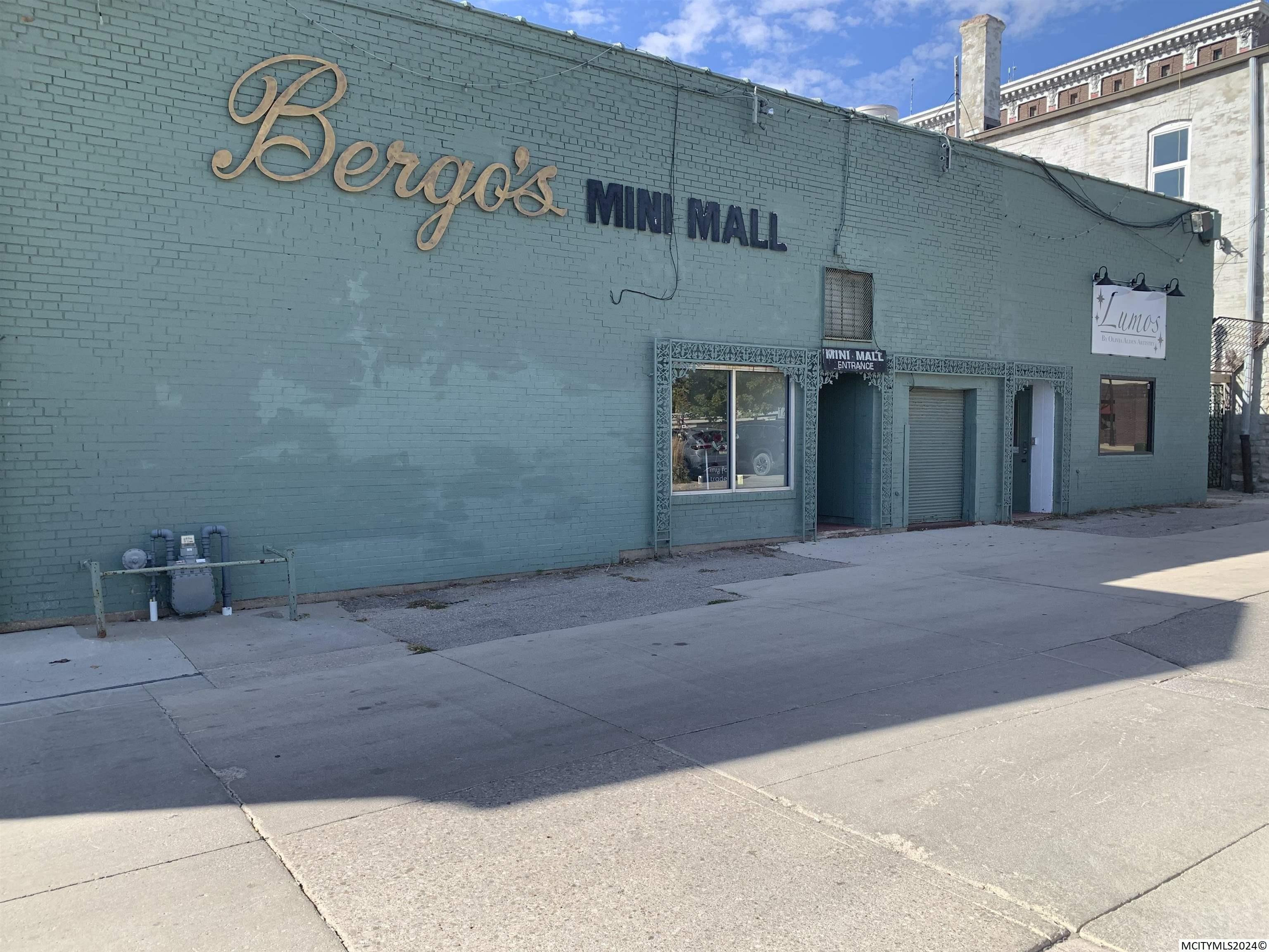Property Image for 10 1st SE