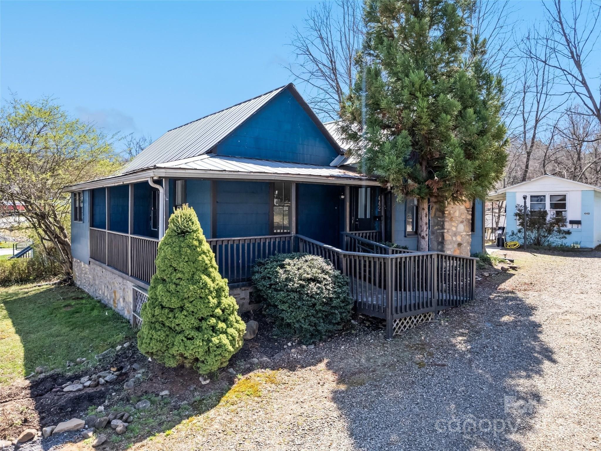 Property Image for 442 And 440 Walnut Street