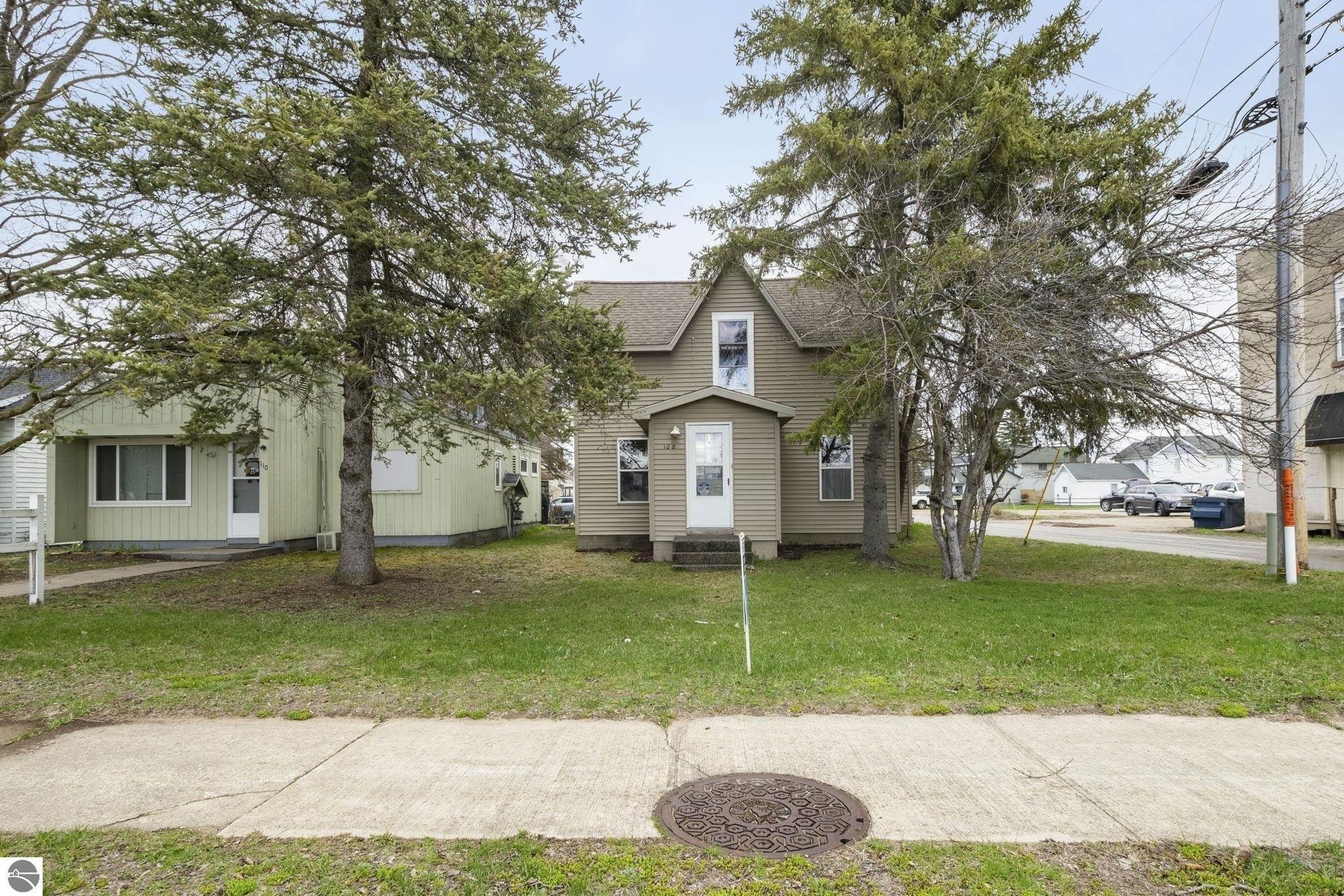 Property Image for 110 W 4th Street