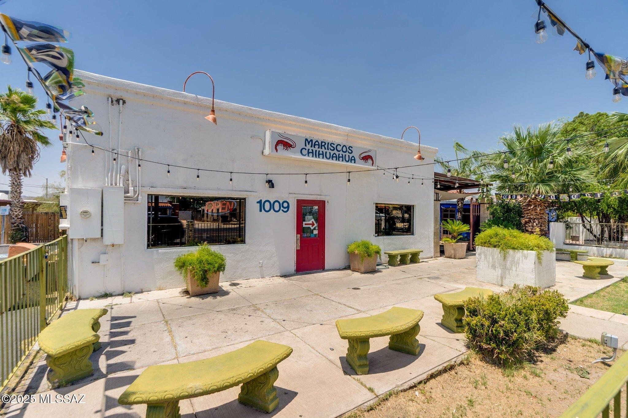 Property Image for 1009 N Grande Avenue
