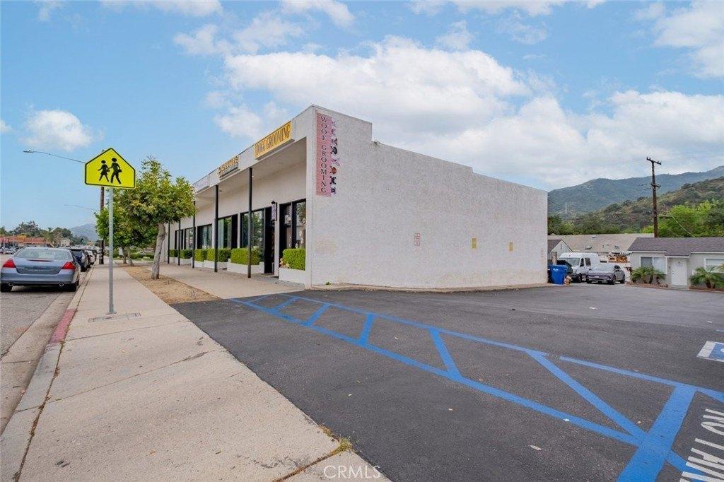 Property Image for 2950 Honolulu Avenue
