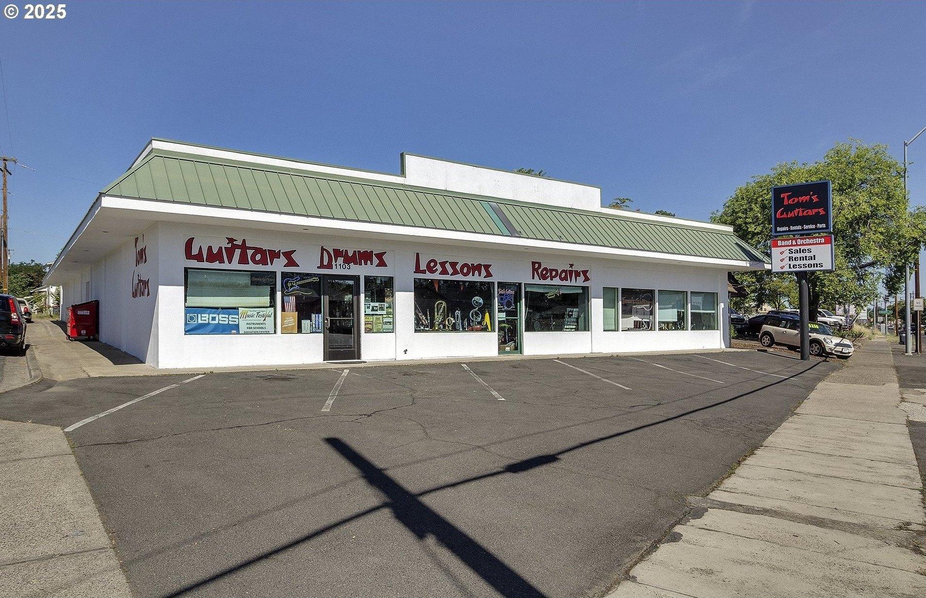 Property Image for 1105 N Riverside AVE