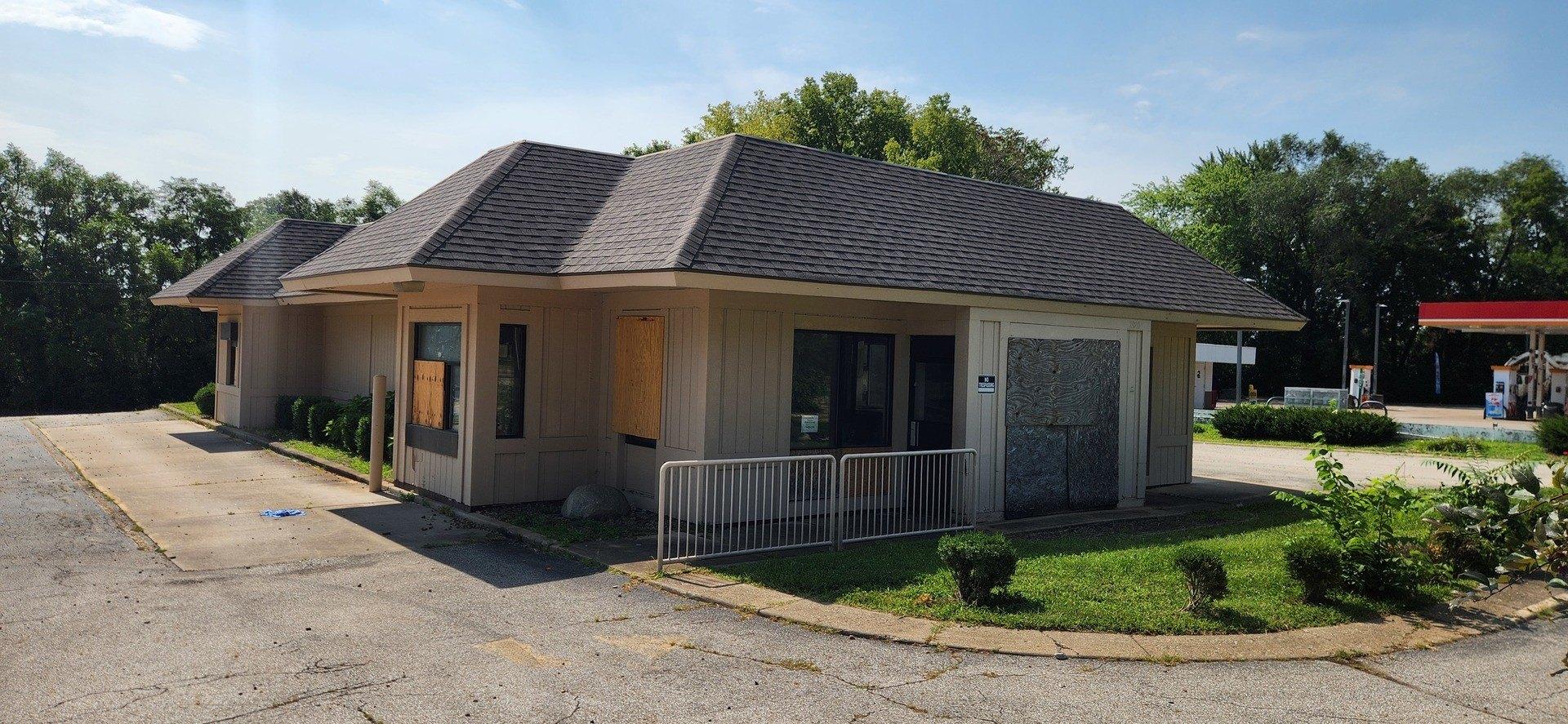 Property Image for 2920 NE Adams Street