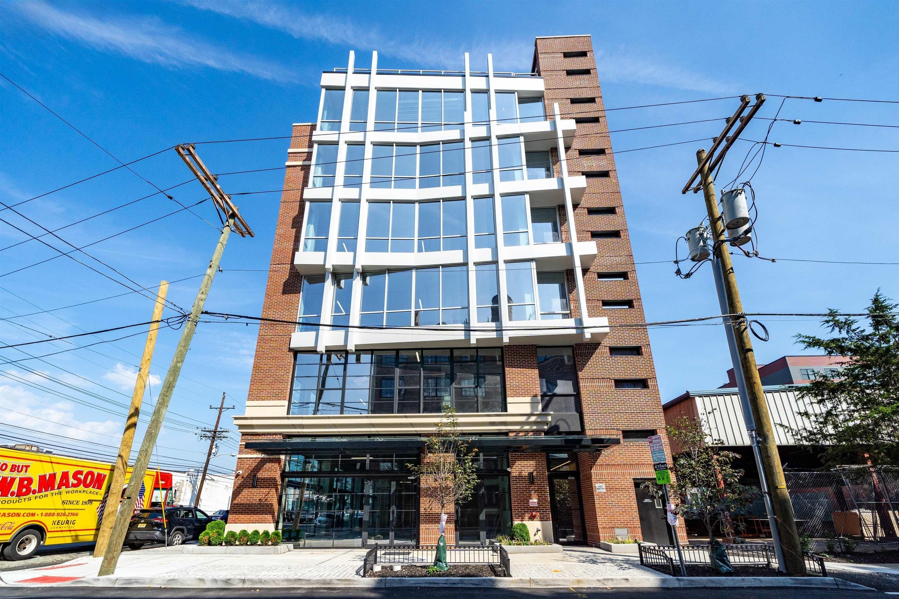 Property Image for 1427 Grand St 6