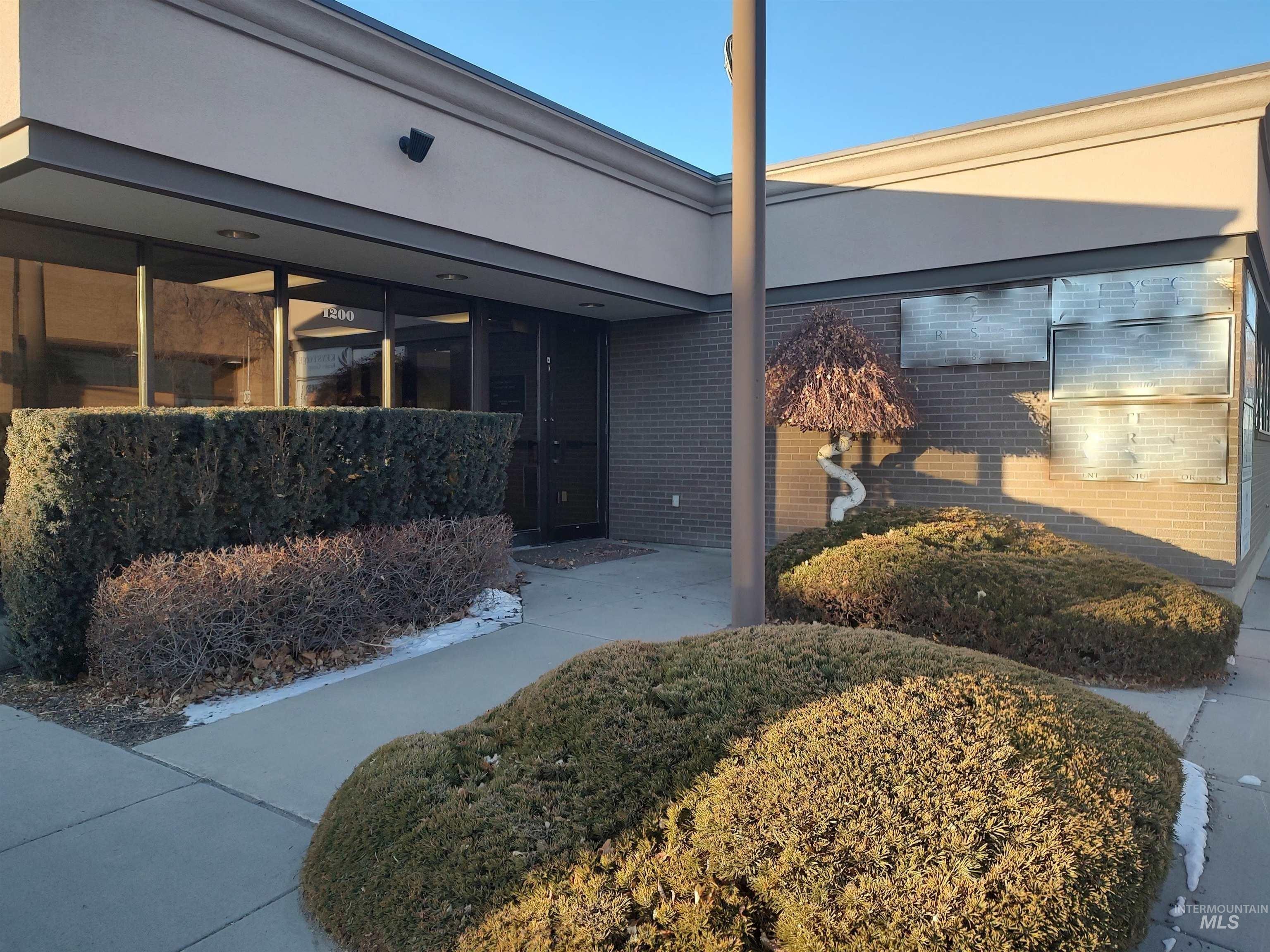 Property Image for 1200 Overland Ave