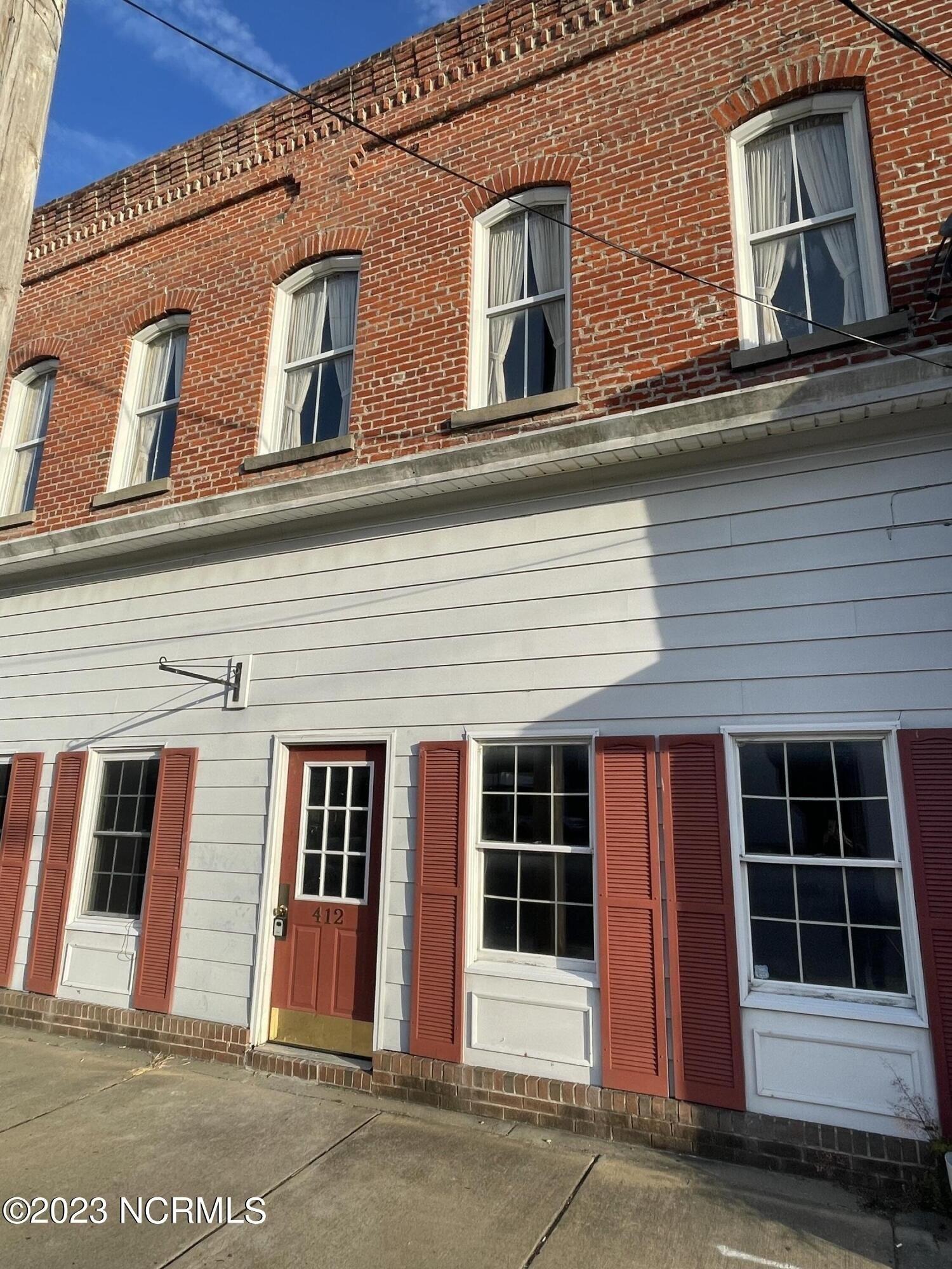 Property Image for 412 E Colonial Avenue