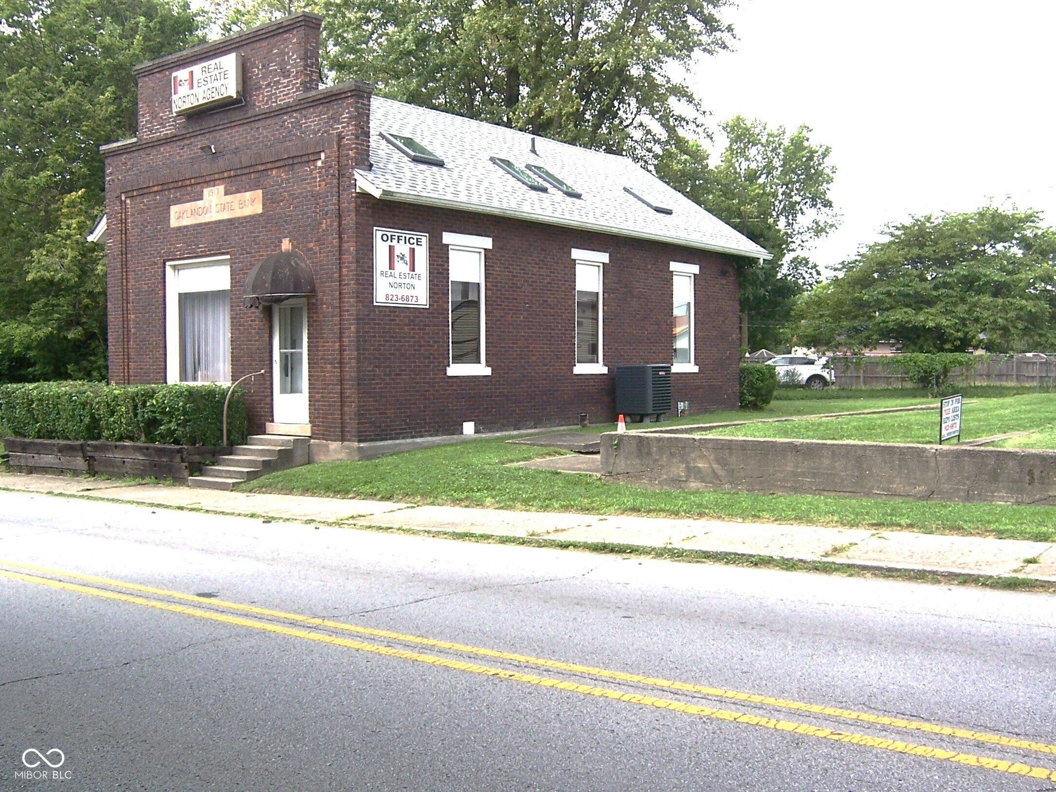 Property Image for 6546 Oaklandon Road