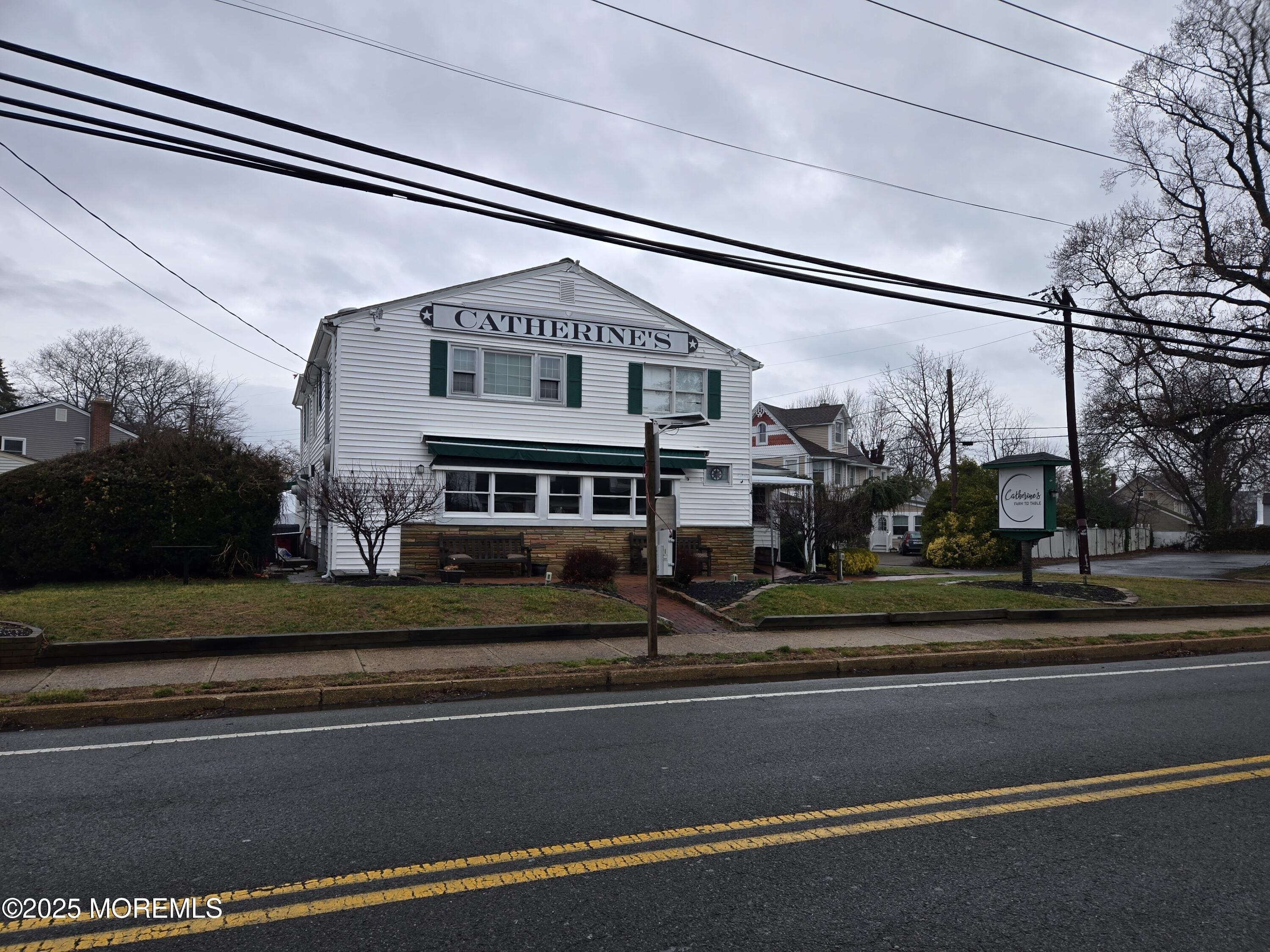 Property Image for 1001 & 921 Arnold Avenue