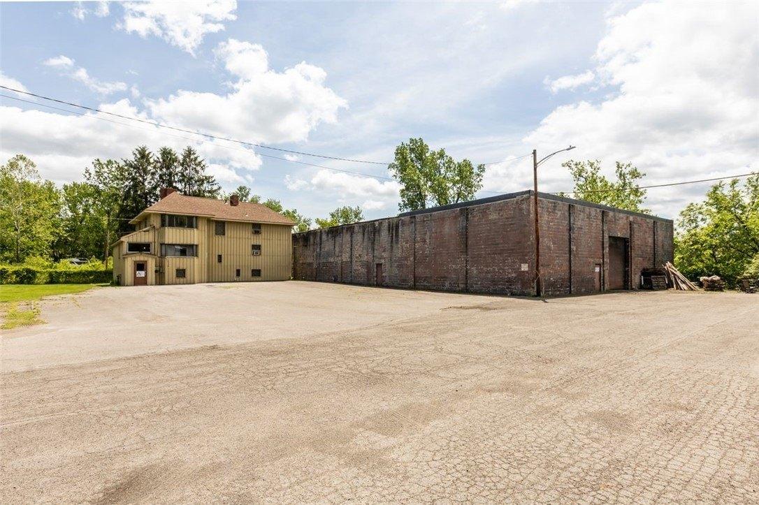 Property Image for 240 & 264 E Beaver St