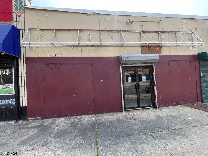 Property Image for 388 Chancellor Ave