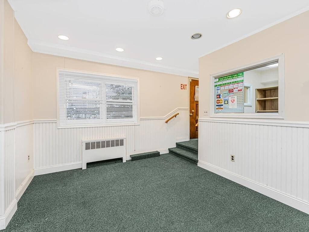 Property Image for 3060 Roberts Avenue 1