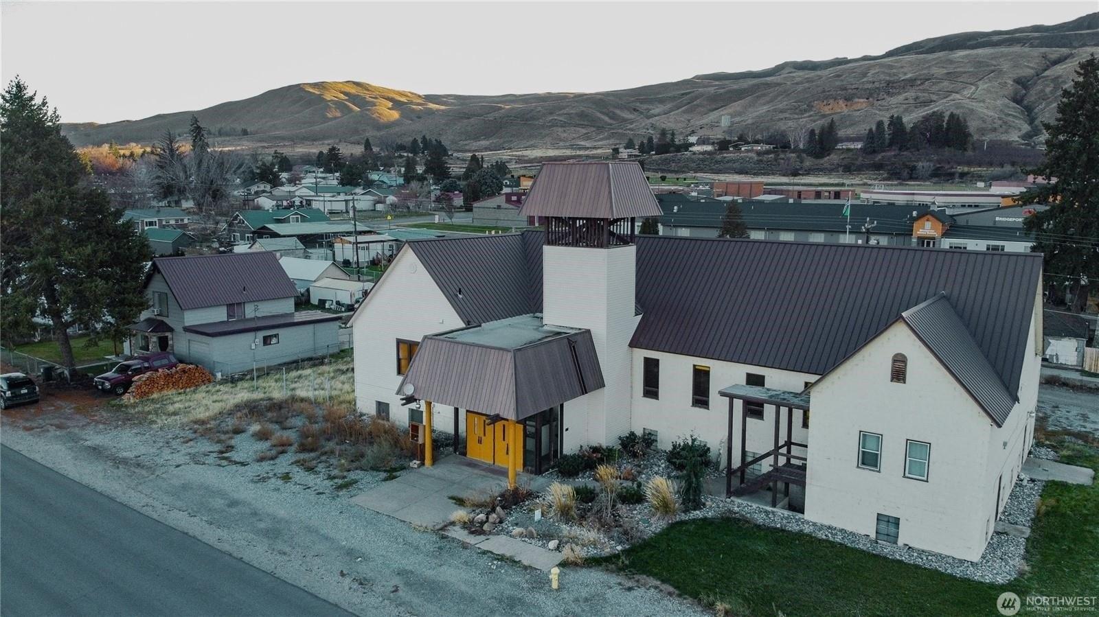Property Image for 1300 Foster Ave
