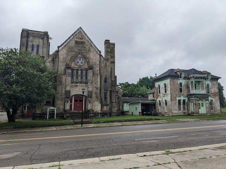 Property Image for 400 S Limestone Street
